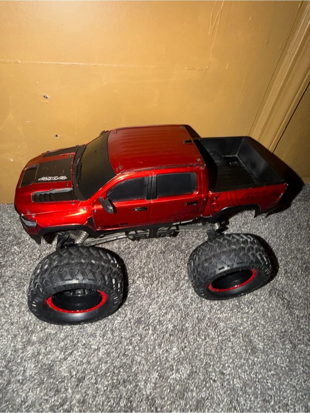 New Bright Dodge Ram 1:10 Scale Monster Truck RC Remote Control No Remote Used N